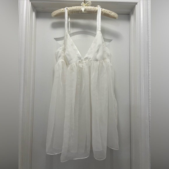 Victoria’s Secret White Sheer Babydoll Lingerie Top Size L - Picture 1 of 7